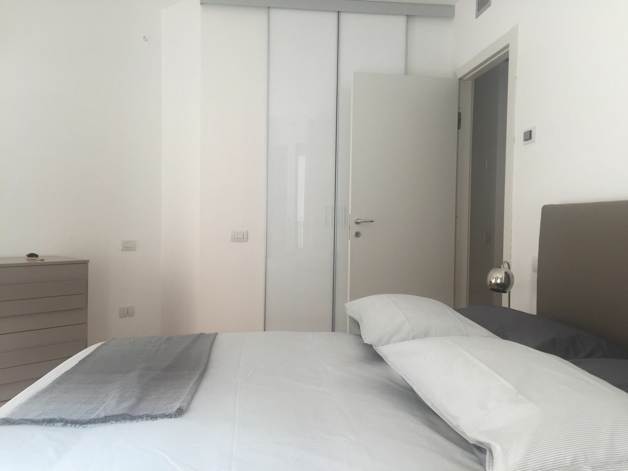 Joivy Sunny 1-Bed Flat With Balcony Διαμέρισμα Μιλάνο Εξωτερικό φωτογραφία